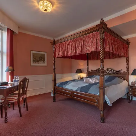 ホテル ホテル フレズレクスヴェアク