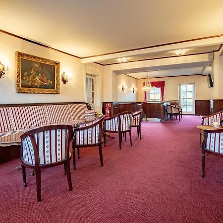 ホテル フレズレクスヴェアク Frederiksværk