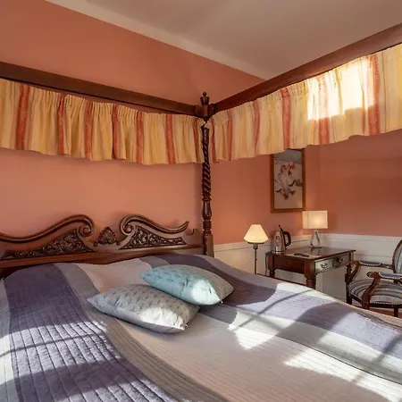 Frederiksvaerk Hotel מלון Frederiksværk